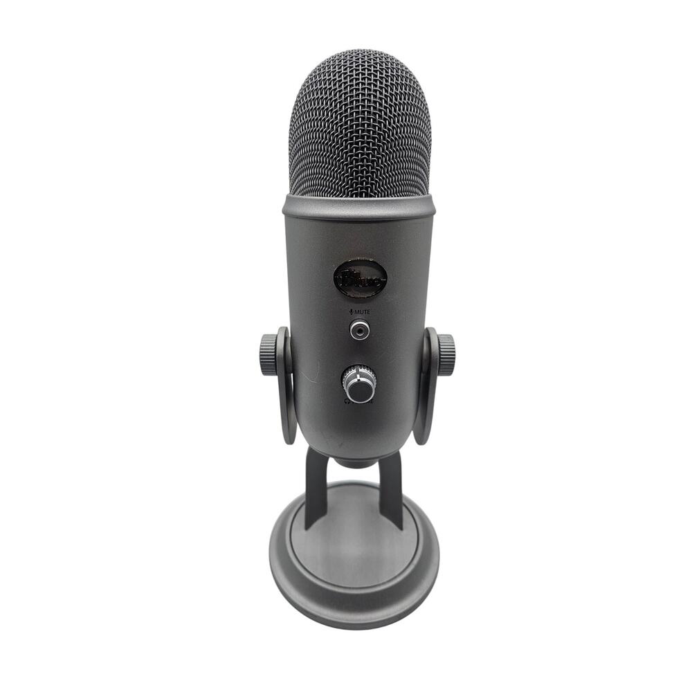 Blue Yeti USB Microphone for Recording, Streaming, Plug and Play - Platinum